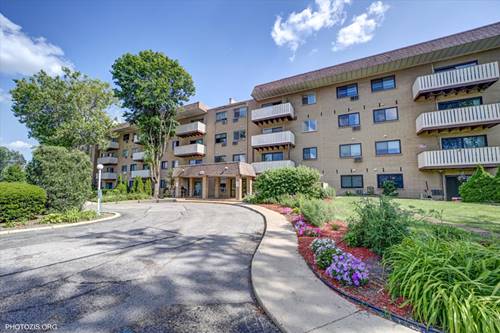 290 N Westgate Unit 300, Mount Prospect, IL 60056
