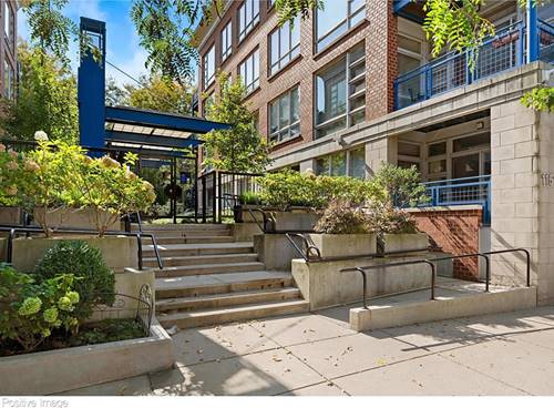 1151 W Washington Unit 104, Chicago, IL 60607