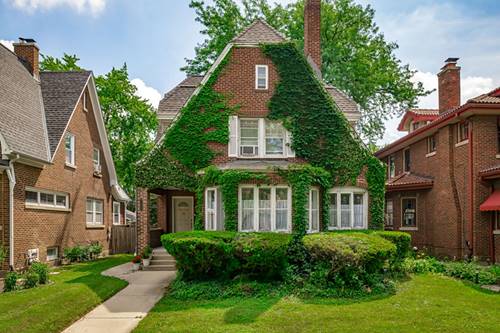 1122 N Ridgeland, Oak Park, IL 60302