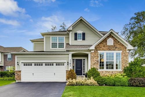 1382 Kensington, Glenview, IL 60025