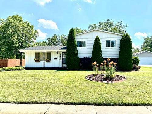 36429 N Edgewood, Gurnee, IL 60031