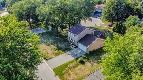 180 Dolores, Oswego, IL 60543