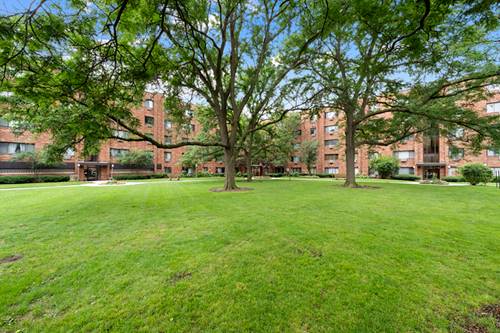 5310 N Chester Unit 124, Chicago, IL 60656
