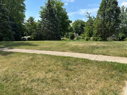 832 Oak Manor, Marengo, IL 60152