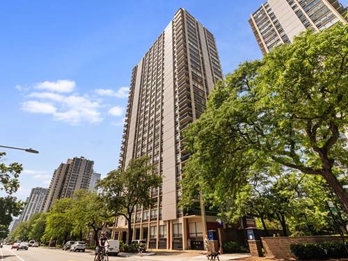 1355 N Sandburg Unit 1009, Chicago, IL 60610