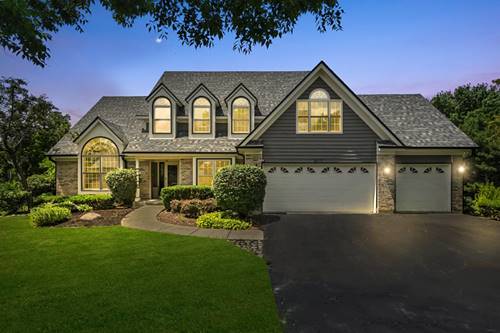 4012 Demaret, Woodridge, IL 60517
