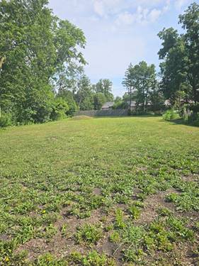 1738 Whitcomb, Des Plaines, IL 60018