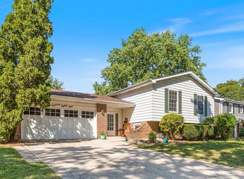 1888 Cheshire, Wheaton, IL 60189