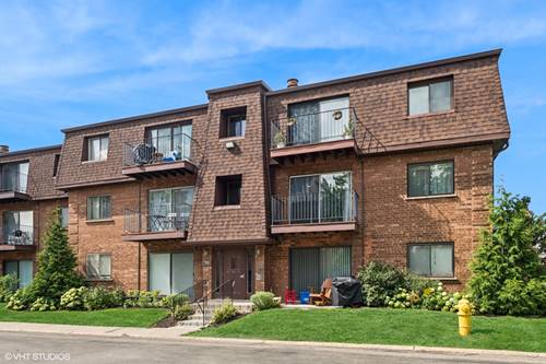 700 Cobblestone Unit D, Glenview, IL 60025