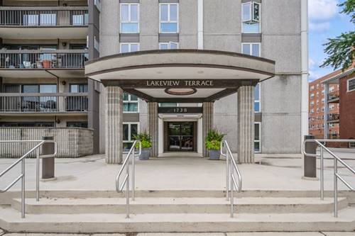 1738 Chicago Unit 303, Evanston, IL 60201