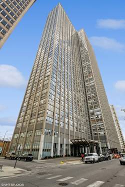 655 W Irving Park Unit 2704, Chicago, IL 60613