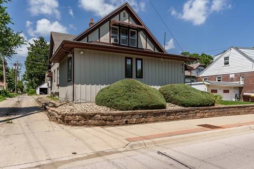 611 Auburn, Rockford, IL 61103