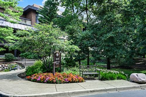 1409 Burr Oak Unit 414A, Hinsdale, IL 60521