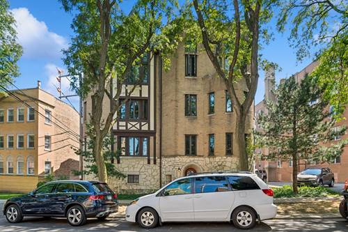 2109 W Jarvis Unit 1, Chicago, IL 60645