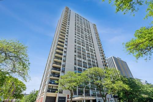 1455 N Sandburg Unit 204, Chicago, IL 60610