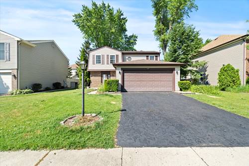 640 Rodenburg, Roselle, IL 60172