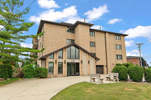 11020 S Keating Unit 202, Oak Lawn, IL 60453