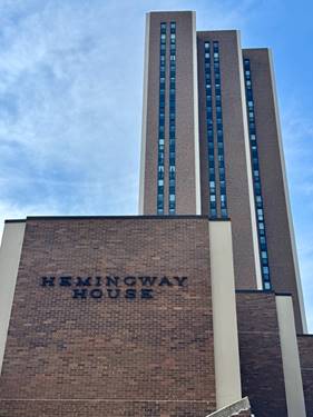 1850 N Clark Unit 2706, Chicago, IL 60614