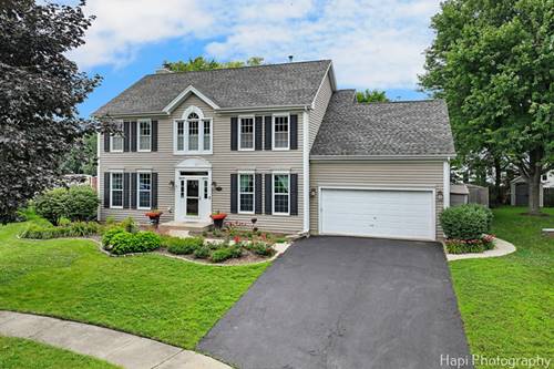 768 Wexford, Grayslake, IL 60030