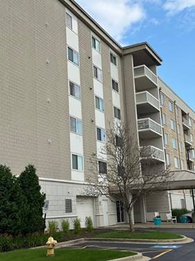 2020 St Regis Unit 607, Lombard, IL 60148