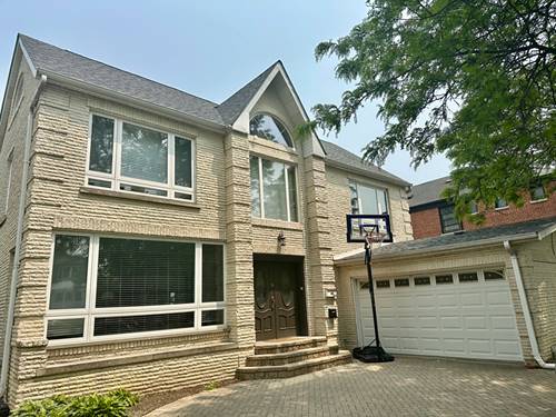 2908 W Gregory, Chicago, IL 60625