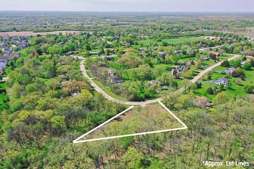 802 Apache, Lake Villa, IL 60046