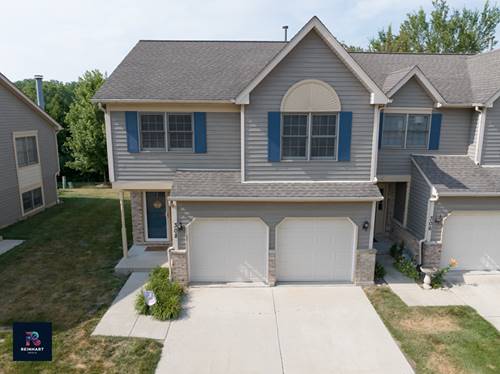 308 River Bluff, Carpentersville, IL 60110