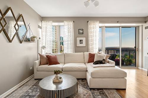 1717 S Prairie Unit 1304, Chicago, IL 60616