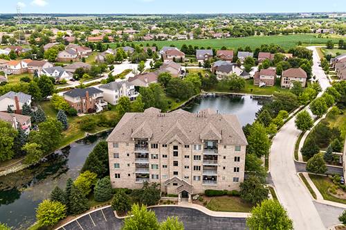 11110 Waters Edge Unit 2A, Orland Park, IL 60467