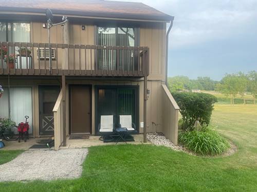 64 Aspen Colony Unit 5, Fox Lake, IL 60020