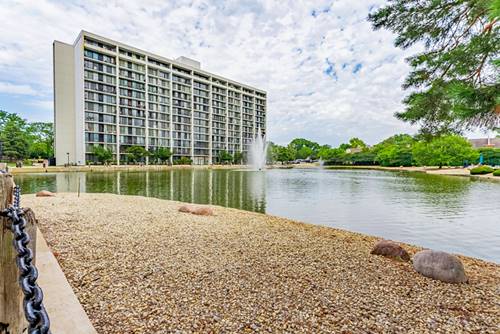 2005 S Finley Unit 704, Lombard, IL 60148