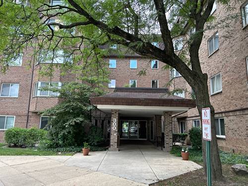 300 S Roselle Unit 116, Schaumburg, IL 60193