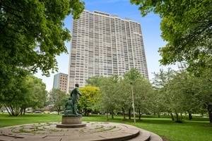 2800 N Lake Shore Unit 516, Chicago, IL 60657
