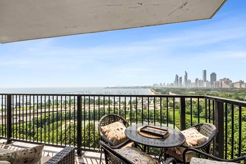400 E Randolph Unit 1405, Chicago, IL 60601