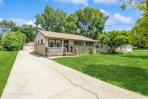 170 Old Farm, Carpentersville, IL 60110