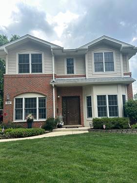 242 Holmes, Clarendon Hills, IL 60514