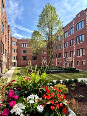 1337 W Estes Unit 2A, Chicago, IL 60626