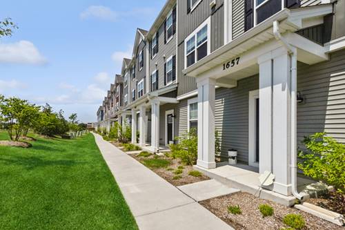 1657 Albany, Grayslake, IL 60030