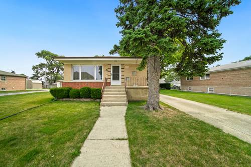 8013 Neva, Burbank, IL 60459