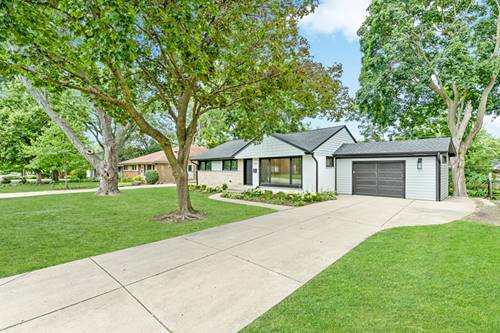 931 Holmes, Deerfield, IL 60015