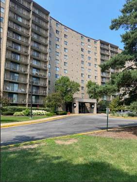 6340 Americana Unit 1009, Willowbrook, IL 60527