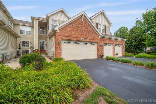 289 Birch Unit 289, St. Charles, IL 60175