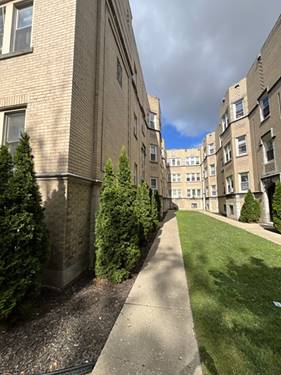 6322 N Albany Unit 2W, Chicago, IL 60659