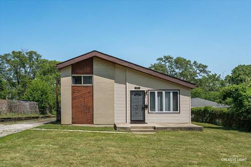 1533 Larry, Glendale Heights, IL 60139
