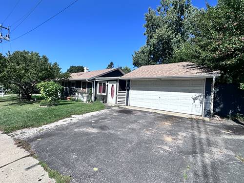 57 Robin, Carpentersville, IL 60110