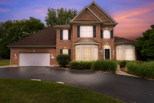 4308 Royal Windyne, St. Charles, IL 60174