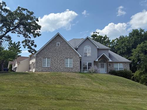 494 Rosewood, Carpentersville, IL 60110