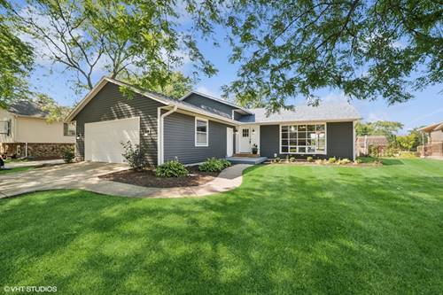 6 Spring Valley, Streamwood, IL 60107