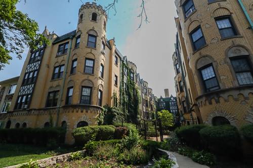 4207 N Kedvale Unit 2C, Chicago, IL 60641