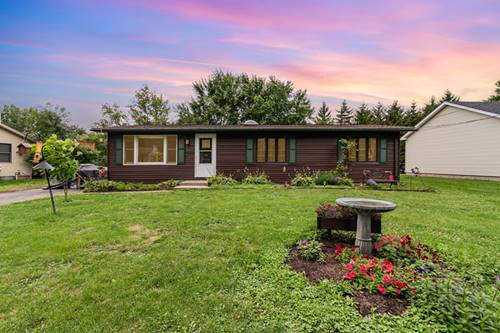 1420 Manhatas, Algonquin, IL 60102